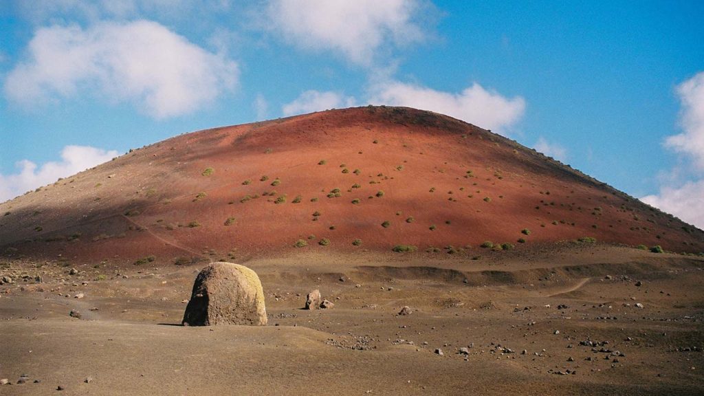 Rode bergen op Lanzarote