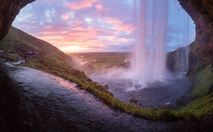 De Seljalandsfoss waterval op IJsland