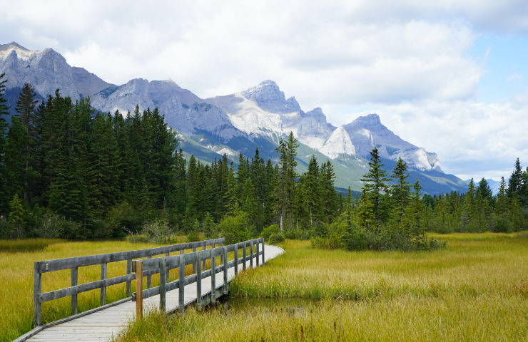 Wandelschoenen aan. Rugzak om. En genieten van de Canadese natuur.